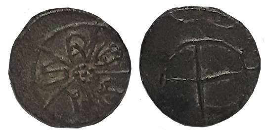 Kadambas of Banavasi, Krishnavarman II, Potin, 0.52g, Obv: Sri Manarashi within five spoke