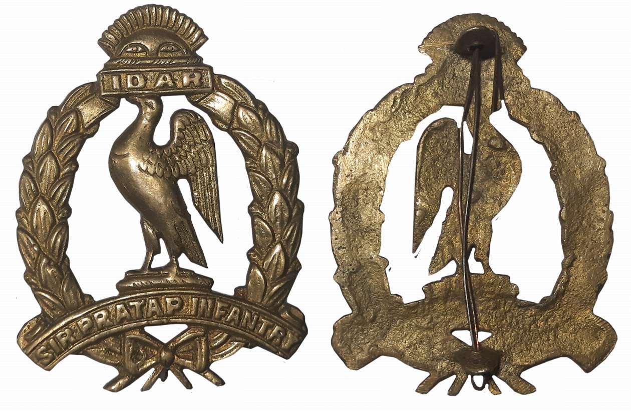 Cap Batch, Idar, Bronze Gilt, 15.00g, Coat of Arms of the State, An Eagle in a wreath with
