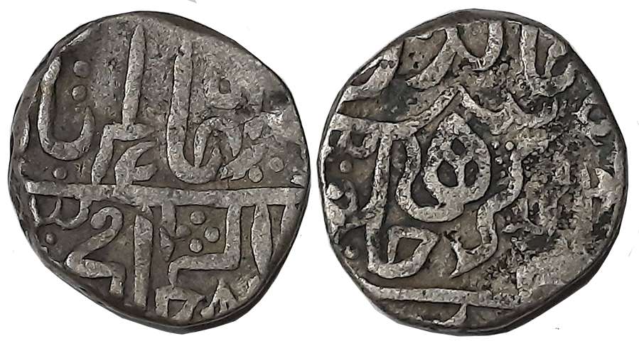 Daulat Rao, Silver Rupee, 10.81g, Narwar Mint (Mint off flan), AH (12)30 / RY 21, leaf Min