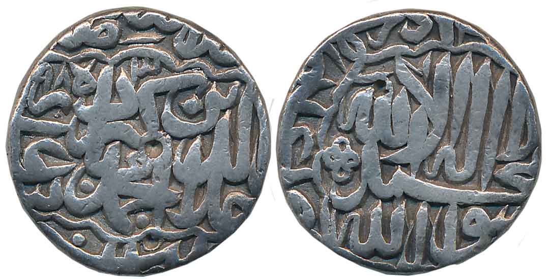 Akbar, Silver Rupee, 11.25g, “Kalima” type, Patna Mint, AH 983 (KM# 80.16). Very fine.