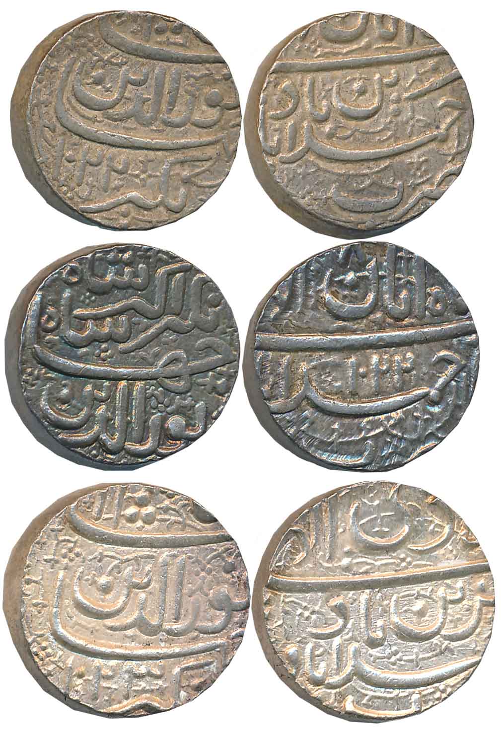 Jahangir, Silver Rupees (3), “Muzaiyan” Couplet, Ahmedabad Mint, AH 1022, Ilahi Month Aban