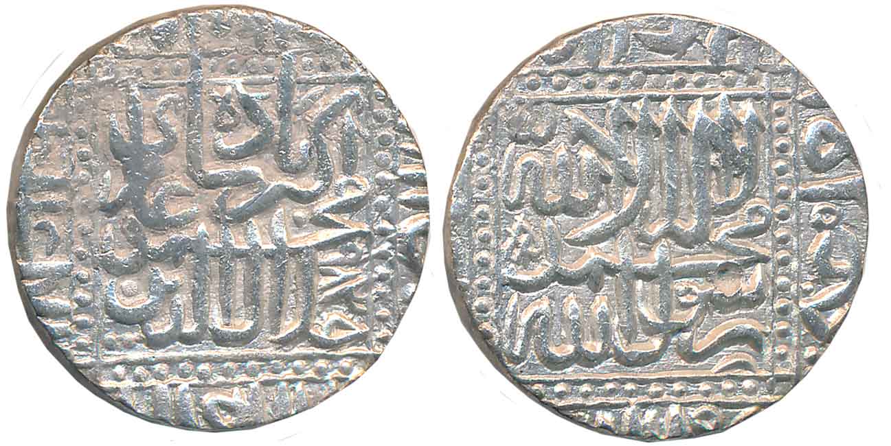 Akbar, Silver Rupee, 10.86g, “Kalima” type, Dar al-Sultanate Ahmedabad Mint, AH 983, legen