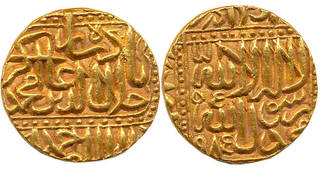 Akbar, Gold Mohur, 10.90g, Dar us Sultanate Ahmedabad Mint, AH 985 (KM# 108.2). About extr