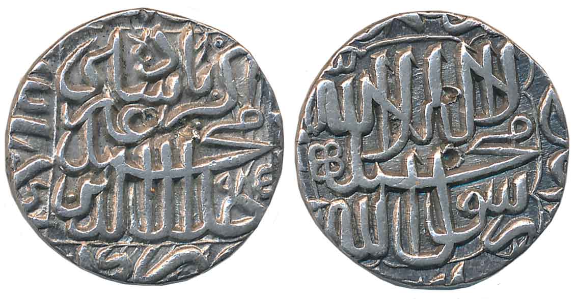 Akbar, Silver Rupee, 11.35g, “Kalima” type, Bhakkar Mint, AH 985 (KM# 80.6). Very fine+, r