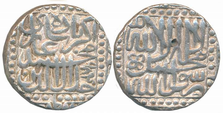 Akbar, Silver Rupee, 11.40g, Malpur Mint, AH 984 (KM# 80.14). Very fine, very rare.
