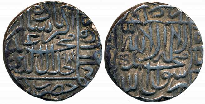 Akbar, Silver Rupee, 11.44g, “Kalima” type, Hazrat Delhi Mint, AH 985 (KM# 80.7). Very fin