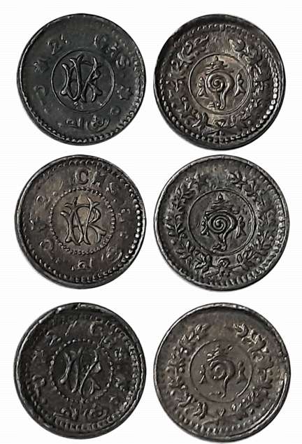 Rama Varma VI, Silver 2 Chuckrams (3), 0.74g, 0.75g, 0.77g, ND, Obv: RV Monogram, within c