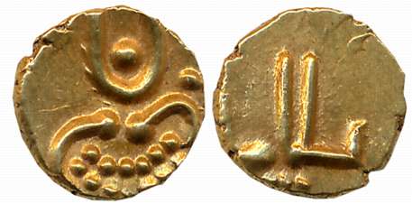 Hoysalas of Dwarasamudra, Anonymous Gold Fanam, 0.40g, Obv: Lion to right crescent above, 