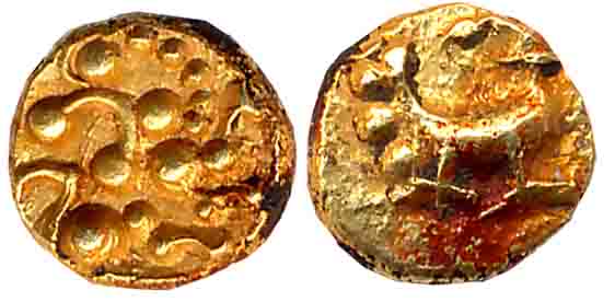 Kadambas of Hangal, Gold Fanam, 0.37g, Obv: Lion walking to right facing back, Rev: Peacoc