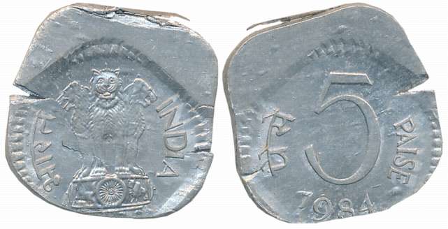 1984, Aluminium, Paise 5, Error- Die shift, Obv: Ashoka Pedestal, Rev: Value & Year (S. Re