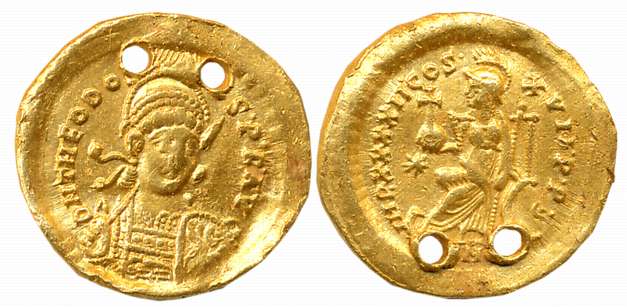 Theodosius II, Gold Solidus, 4.38g, Constantinople Mint, struck around 441-450, Obv: Pearl