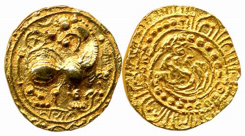 Kadambas of Hangal, Gold Gadyana, 4.22g, Obv: Lion advancing right with its head turned ba