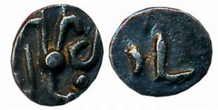 Alupas of Mangalore/Udupi, Silver Tara- 5 Visa, 0.08g, Obv: Highly stylized fish placed up