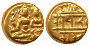 Vijaynagar Empire, Devaraya I, Gold Varaha- Hon, 3.38g, Obv: Lord Vishnu seated in Padmasa