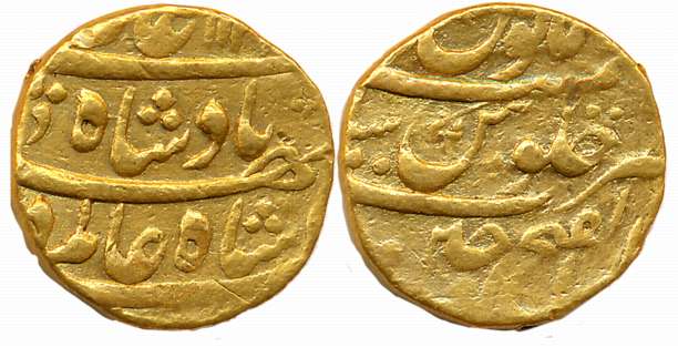 Shah Alam, Gold Mohur, 10.88g, Dar ul Fath Ujjain Mint, AH 112X (KM# 356.16). About very f