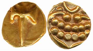 Venkoji, Gold Fanam, 0.37g, Obv: Stylized Lion with pellets, Rev: Dagger (K Ganesh# 10.1).