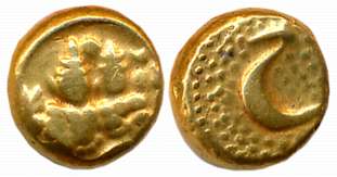 Haidar Ali, Gold Pagoda- Hon, 3.41g, Obv: Lord Shiva Parvati seated, Rev: Persian letter “