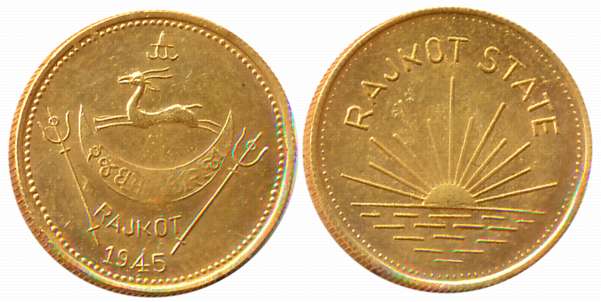 Dharmendra Shinghji, Gold Early restrike Mohur, 8.00g, 1945, Obv: Legend “Rajkot State” ab