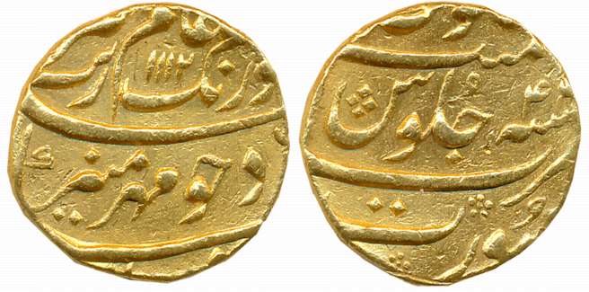 Aurangzeb, Gold Mohur, 11.03g, Surat Mint, AH 1112/ RY 4 (KM# 315.45). Very fine+.