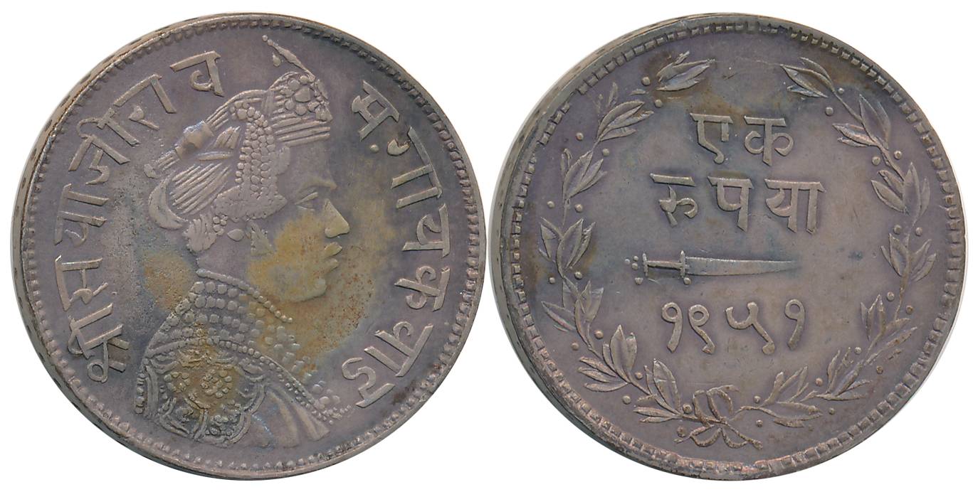 Sayaji Rao III, Silver Rupee, 11.29g, VS 1951, Obv: Crown bust to right, Rev: Scimitar, da