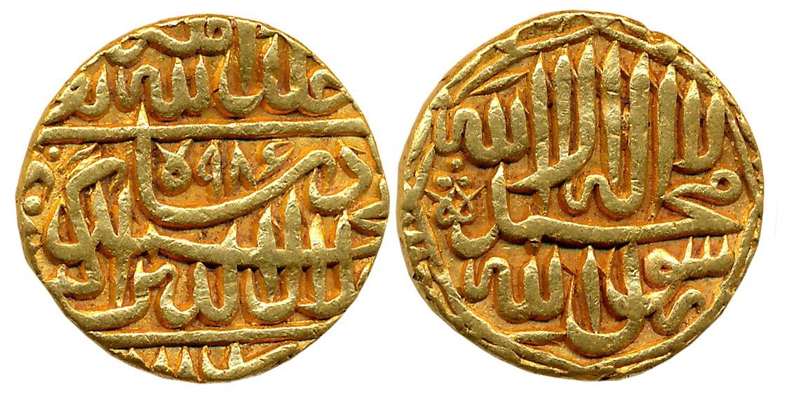 Akbar, Gold Mohur, 10.86g, “Kalima” type, Dar ul Khilafat Agra Mint, AH 984 (KM# 108.1). V