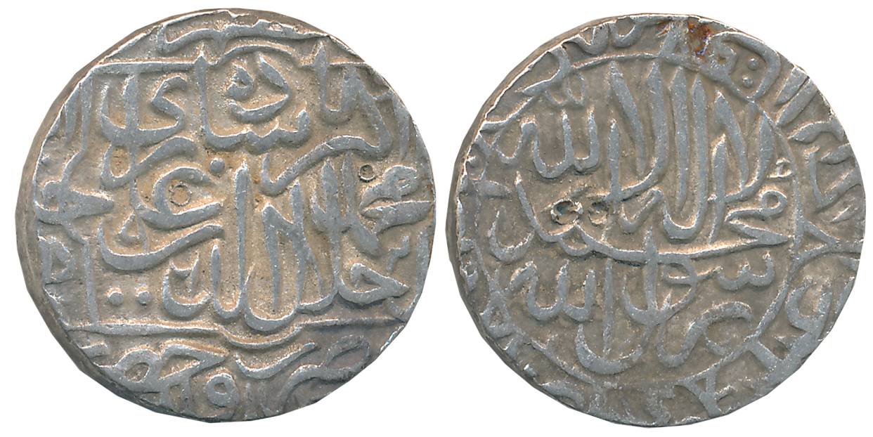 Akbar, Silver Rupee, 11.48g, “Kalima” type, Hazrat Delhi Mint (KM# 80.7). Very fine+.