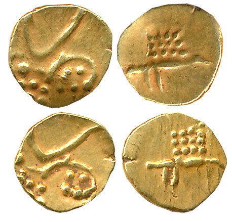Malabar Cost, Veera Raya, Gold Fanams (2), 0.38g, 0.39g, Obv: Stylized Lion, cresent above