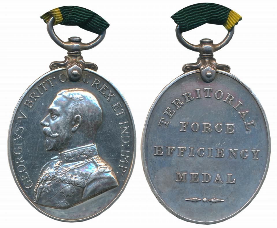 United Kingdom, George V Territorial Force Efficiency Silver Medal, 32.74g, Obv: King faci
