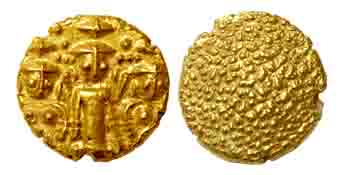 Three-Svami Pagoda, Gold, three humans standing representing Tirupati Balaji and two of hi