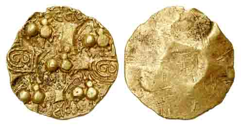 Chalukyas of Kalyana, Gold, Pagoda, a lion to right in the central punch with other four i