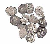 Vijayanagar&nbsp; Empire, Silver, ½ Tara (11), 0.04 g each; and 1 Tara (10), 0.07 g each, 