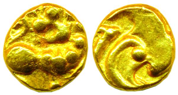 Kadambas of Hangal, Gold, 0.4 g, Fanam, a lion looking back towards left on obv, a scroll 