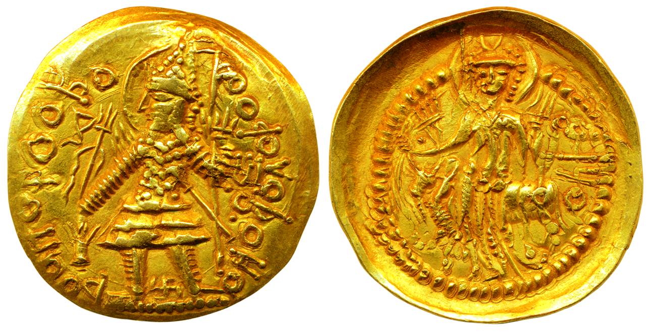 Kushano-Sassaninans, Gold, 8.08 g, Dinar, in the name of Vasudeva, king standing to left a