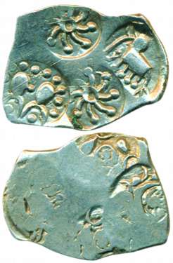 Andhra Janapada, Punch-marked Series, 5th century BC, Silver, 1.72 g, ½ Karshapana, four s