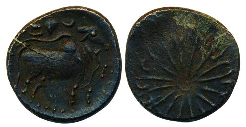Pallavas, Copper, 5.26 g, a bull standing to right, a conch shell and a crescent on the ba