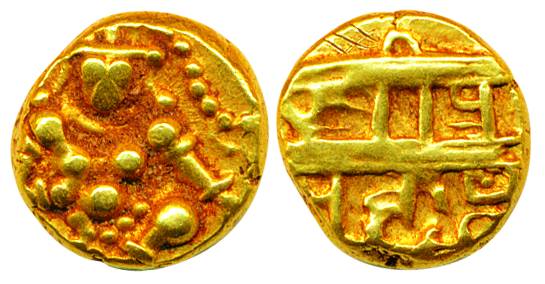 Nayakas of Chitradurga, Gold Durgi Varaha, 3.33g , Obv: seated Krishna, Rev: Nagari legend