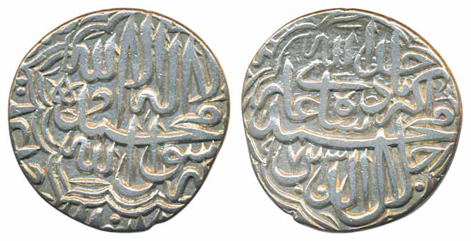 Akbar, Silver Rupee, 11.26g, Agra Mint, AH 983 (KM# 80.1A). Very fine+, scarce.