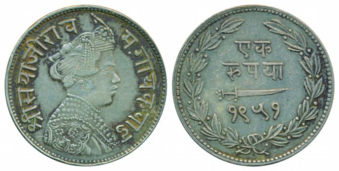 Sayaji Rao III, Silver Rupee, 11.31g, VS 1951, Obv: Crowned bust to right, Rev: Value & Da