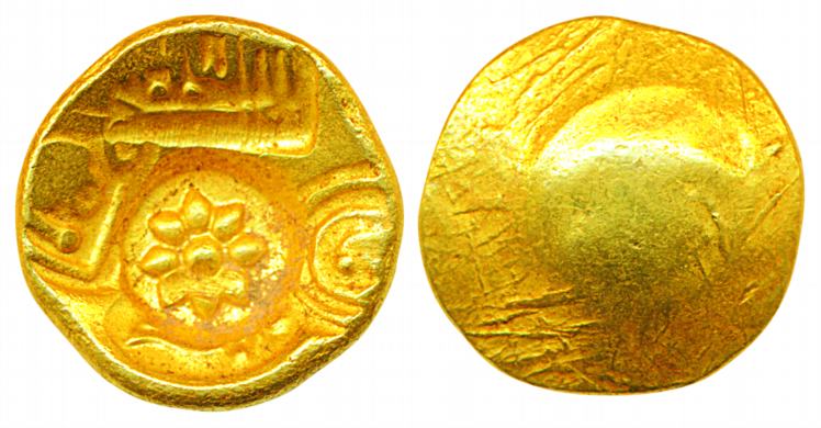 Yadavas of Devagiri, Singhana Deva, Gold Padma Tanka, 3.77g, five punches, lotus in centre