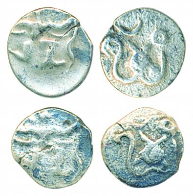 Vijayanagar, Local coinage of Wai (Satara region), Silver Tara (2), 0.29g & 0.26g, Obv: Ga