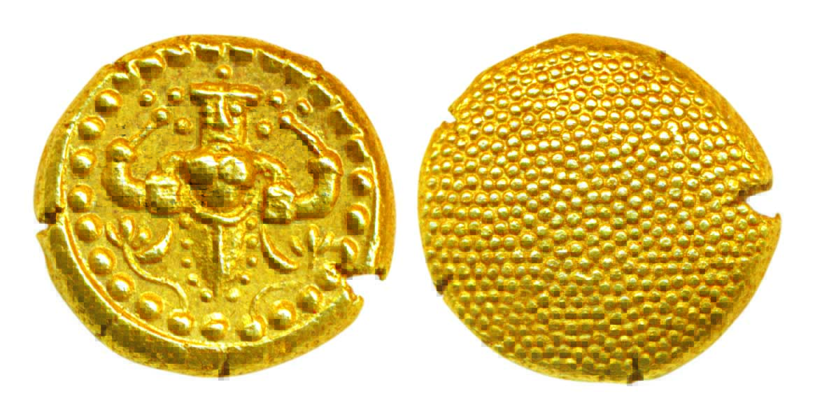 Gold Scott Pagoda, 3.38g, ND, Negapatnam Mint, Obv: standing Deity with upraised arms, Rev