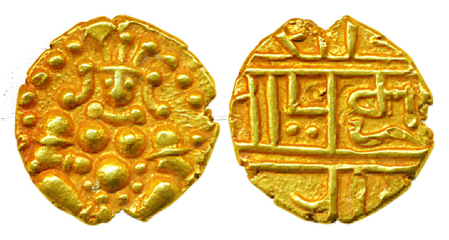 Naykas of Chitradurga, Gold Durgi Varaha, 3.30g, Obv: Seated Krishna, Rev: Devnagari legen