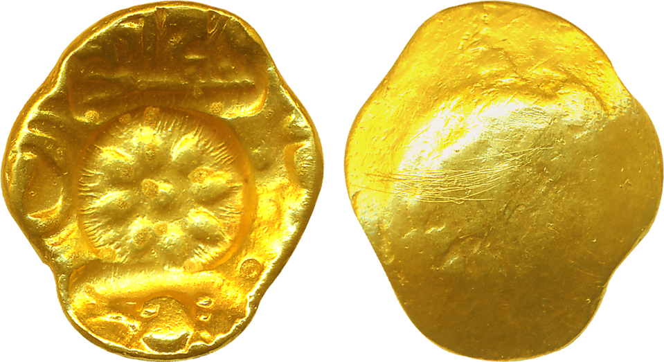 Yadavas of Devagiri, Krishna Deva, Gold Padam Tanka, 3.80g Five punches: 1x Lotus in centr