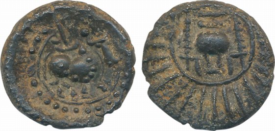 Post– Vakataka, Khandesh Region, “Vishnukudin” Type, Potin, 6.98g, Obv: Bull walking to ri