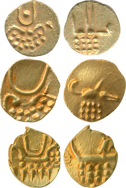 Gold Fanam (3), 0.39g, 0.37g, 0.37g (KM# 7). Very fine. 3 coins.