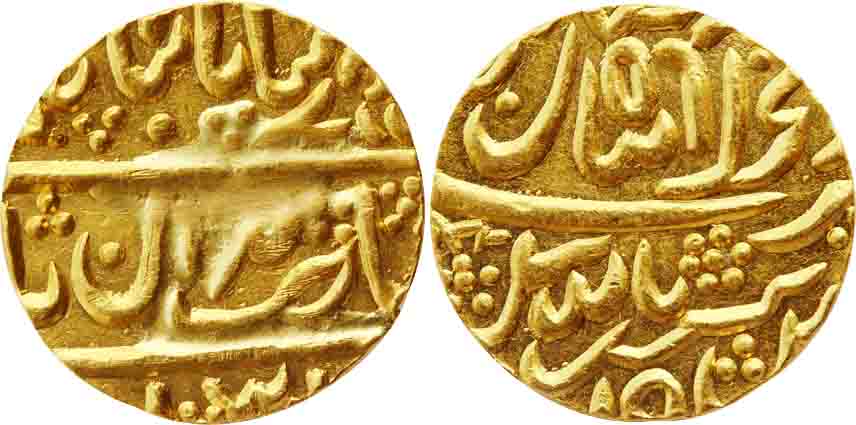Gold 1/2 Mohur, 4.70g, Pseudo mint name Dar ul Khilafat Shahjahanabad Mint, in the name of
