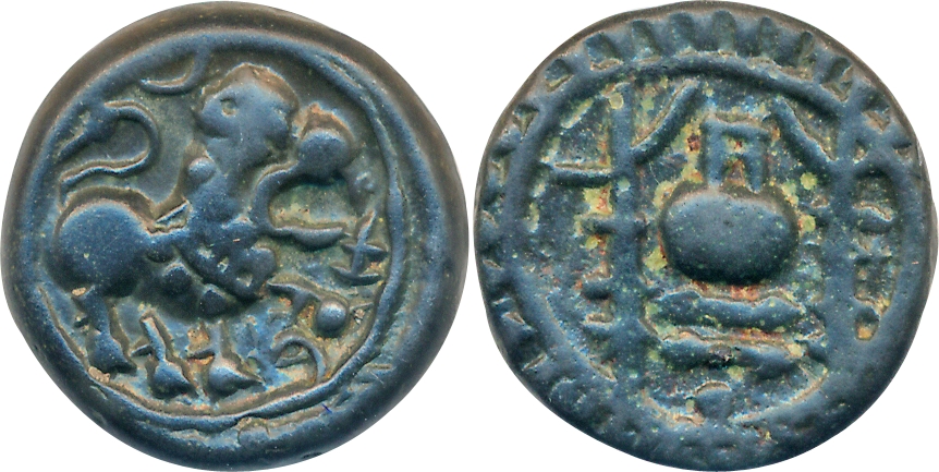 Vishnukudin, Copper, 7.41g, Obv: Lion standing to right, Rev: Conch flanked with lamp-post