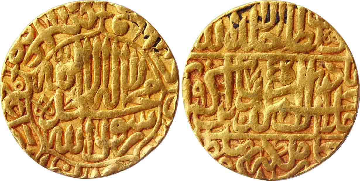 Akbar, Gold Mohur, 10.77g, Kalima" type, Dar ul Khilafat Agra Mint, AH 975 (KM# 106.1). Ve