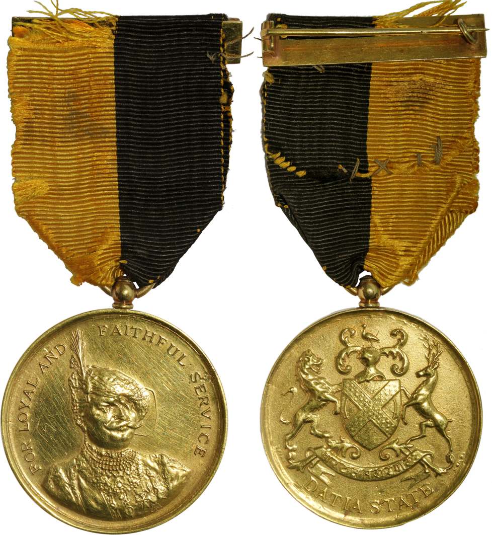 Datia State, Govind Singh, Gold Medal, 40.46g, Obv: Bust of Govind Singh with inscription 
