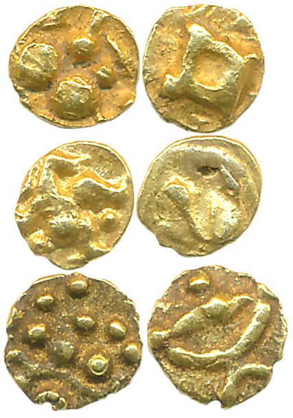 Gold 1/4 Fanam (3), 0.12g, 0.09g, 0.07g, various types. Very fine to extremely fine.